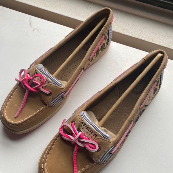 NWT Sperry Boat Shoes - Picture 3 of 7